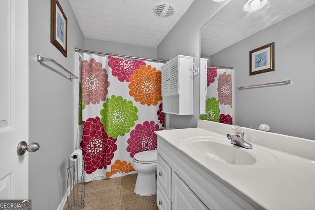 1237 Laurelwood Lane, Lawrenceville, GA 30045
