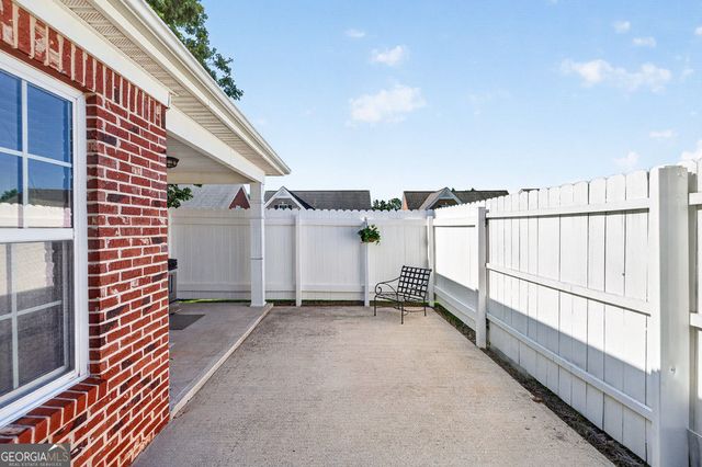 1237 Laurelwood Lane, Lawrenceville, GA 30045