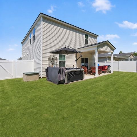 749 Wapama St., Little River, SC 29566