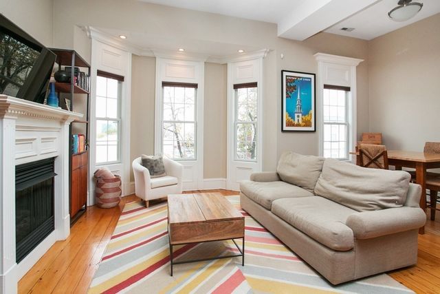 703 E 4th St. 3, Boston, MA 02127