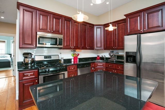 703 E 4th St. 3, Boston, MA 02127