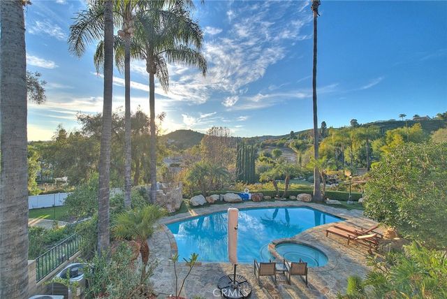 1025 N Horseshoe Bend, Walnut, CA 91789