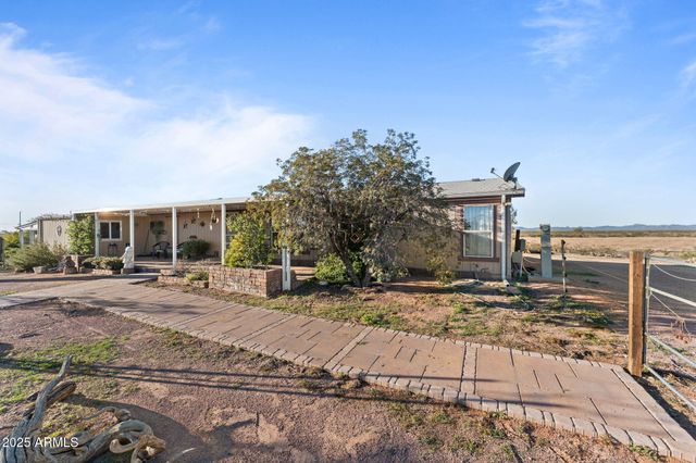 30040 W Redbird Road, Wittmann, AZ 85361