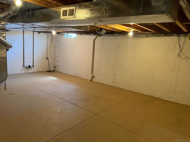 16774 Newbury Avenue, Macomb Twp, MI 48044