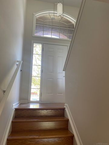 16774 Newbury Avenue, Macomb Twp, MI 48044