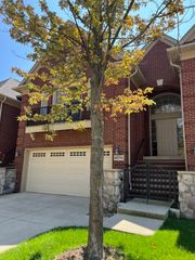 16774 Newbury Avenue, Macomb Twp, MI 48044