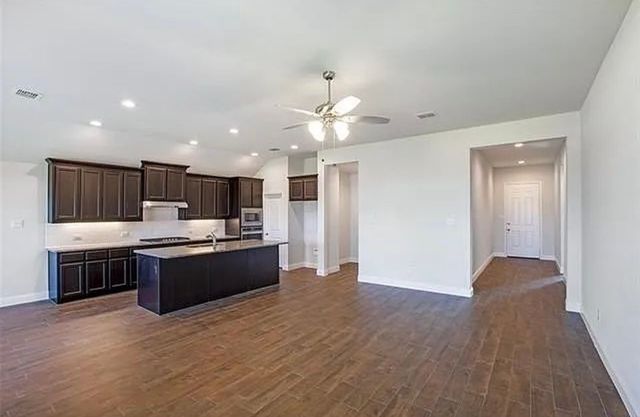 423 Cooper Street, Argyle, TX 76226