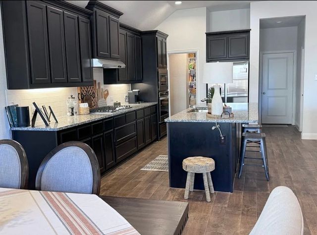 423 Cooper Street, Argyle, TX 76226