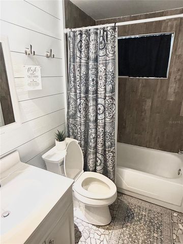 8656 MAGNOLIA DRIVE, Seminole, FL 33777