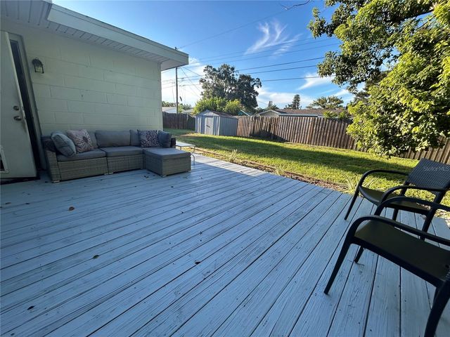 8656 MAGNOLIA DRIVE, Seminole, FL 33777