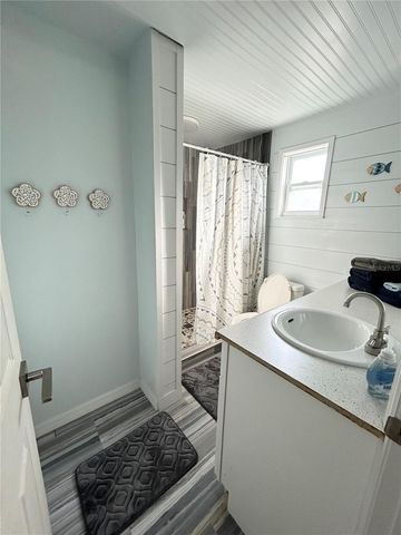 8656 MAGNOLIA DRIVE, Seminole, FL 33777