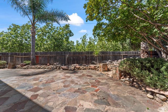 1661 Fairfield Ave, Fairfield, CA 94533