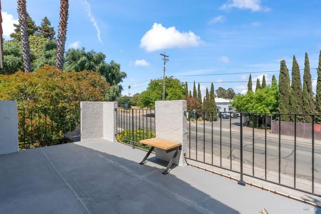 1661 Fairfield Ave, Fairfield, CA 94533