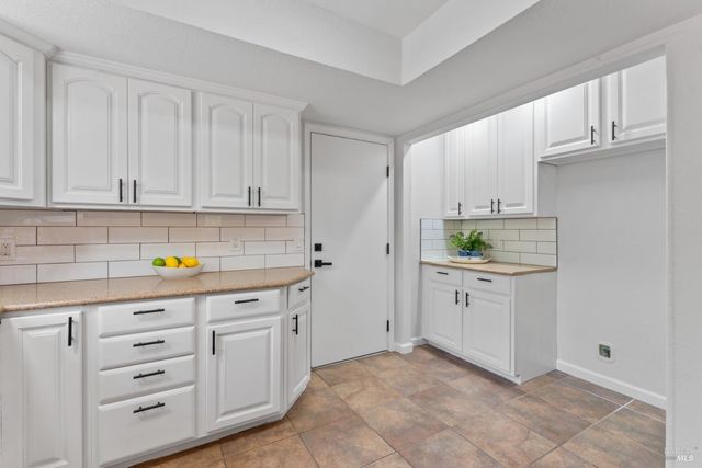 1661 Fairfield Ave, Fairfield, CA 94533