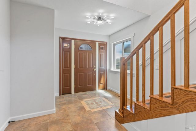 1661 Fairfield Ave, Fairfield, CA 94533