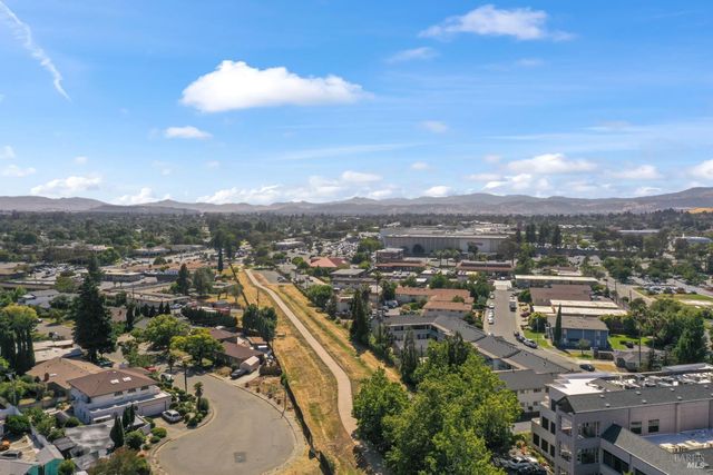 1661 Fairfield Ave, Fairfield, CA 94533