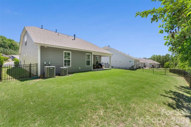14202 Goldenrod Trace Road, Charlotte, NC 28278