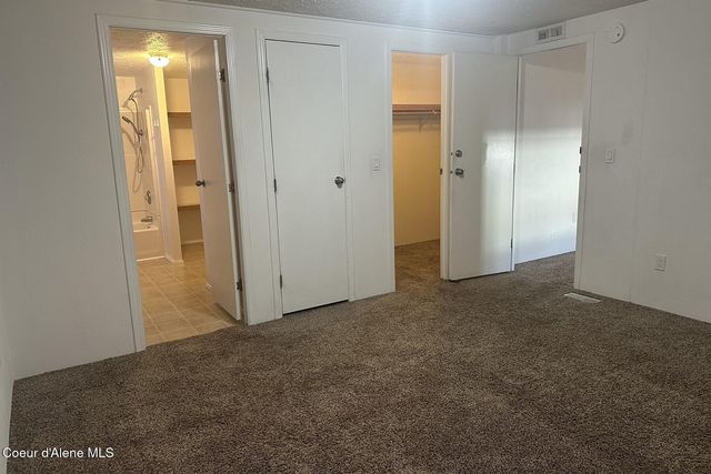 668 W Minnesota Ave, Hayden, ID 83835