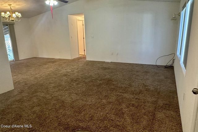 668 W Minnesota Ave, Hayden, ID 83835