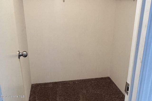 668 W Minnesota Ave, Hayden, ID 83835