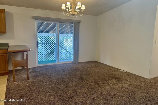 668 W Minnesota Ave, Hayden, ID 83835