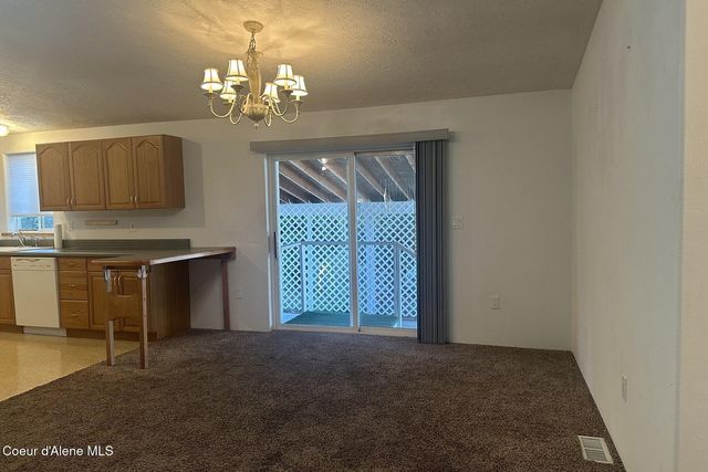 668 W Minnesota Ave, Hayden, ID 83835