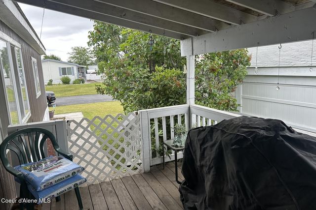 668 W Minnesota Ave, Hayden, ID 83835