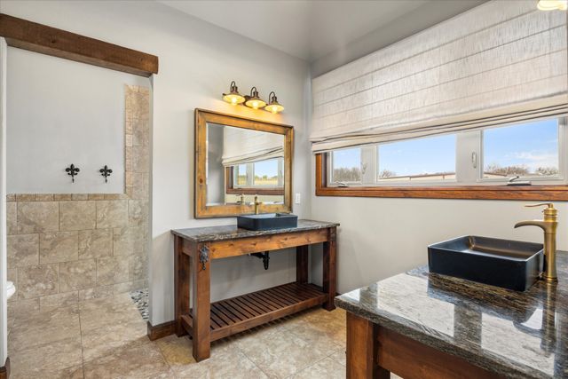 3512 Lakota Court, Granbury, TX 76048