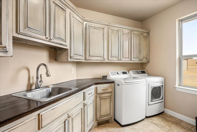 3512 Lakota Court, Granbury, TX 76048