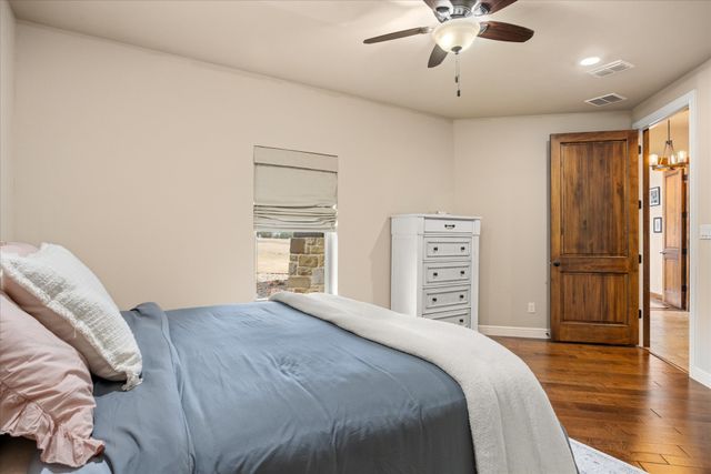 3512 Lakota Court, Granbury, TX 76048