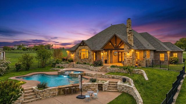 3512 Lakota Court, Granbury, TX 76048