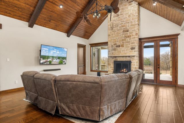 3512 Lakota Court, Granbury, TX 76048