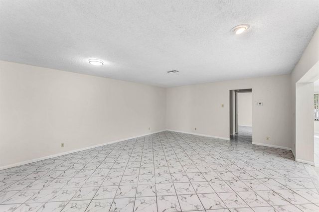 900 NW 30th Avenue D, Delray Beach, FL 33445