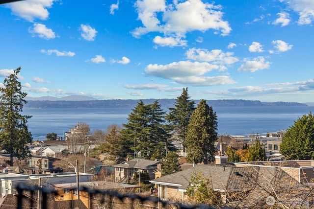 712 Alder Street, Edmonds, WA 98020