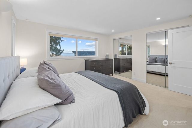 712 Alder Street, Edmonds, WA 98020