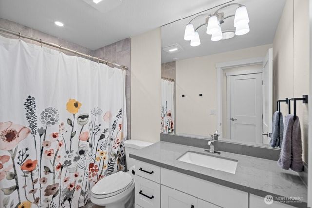 712 Alder Street, Edmonds, WA 98020