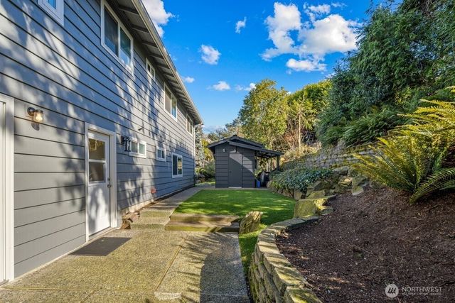 712 Alder Street, Edmonds, WA 98020