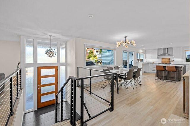 712 Alder Street, Edmonds, WA 98020