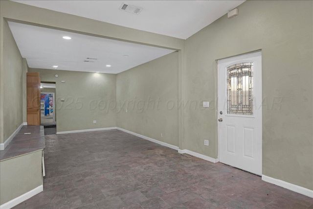 1403 S Hughes Street, Amarillo, TX 79102