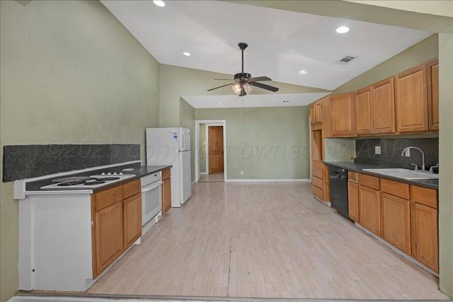 1403 S Hughes Street, Amarillo, TX 79102