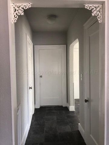 1403 S Hughes Street, Amarillo, TX 79102