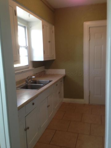 1403 S Hughes Street, Amarillo, TX 79102