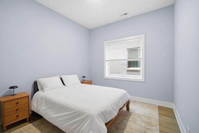 725 W 17th Street 3, Chicago, IL 60616