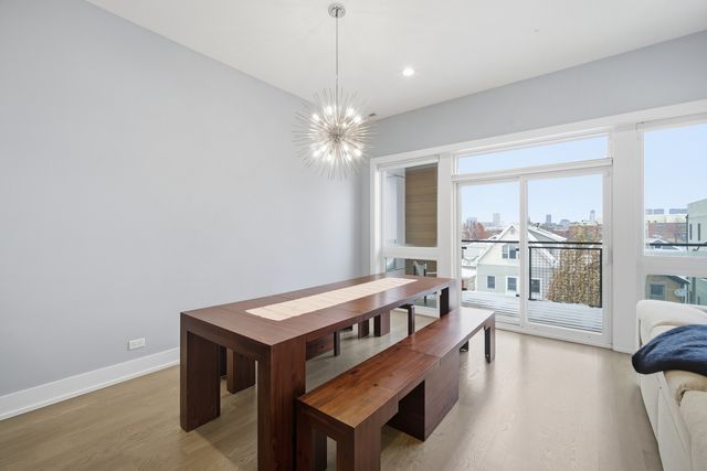 725 W 17th Street 3, Chicago, IL 60616