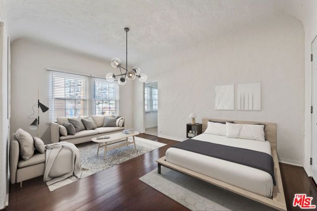 5320 W Olympic Boulevard 8, Los Angeles, CA 90036