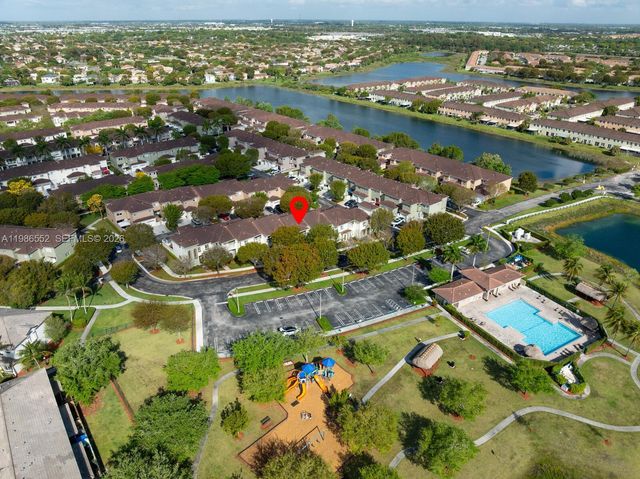 1947 SE 24th Ter, Homestead, FL 33035