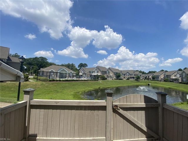 2363 Old Greenbrier RD, Chesapeake, VA 23325