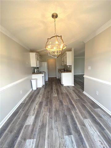 2363 Old Greenbrier RD, Chesapeake, VA 23325
