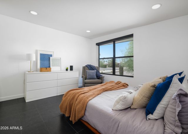 9841 N 35TH Street, Phoenix, AZ 85028