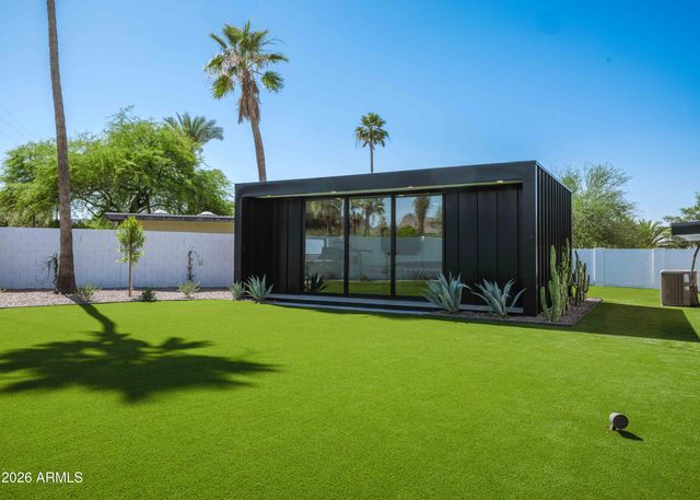 9841 N 35TH Street, Phoenix, AZ 85028
